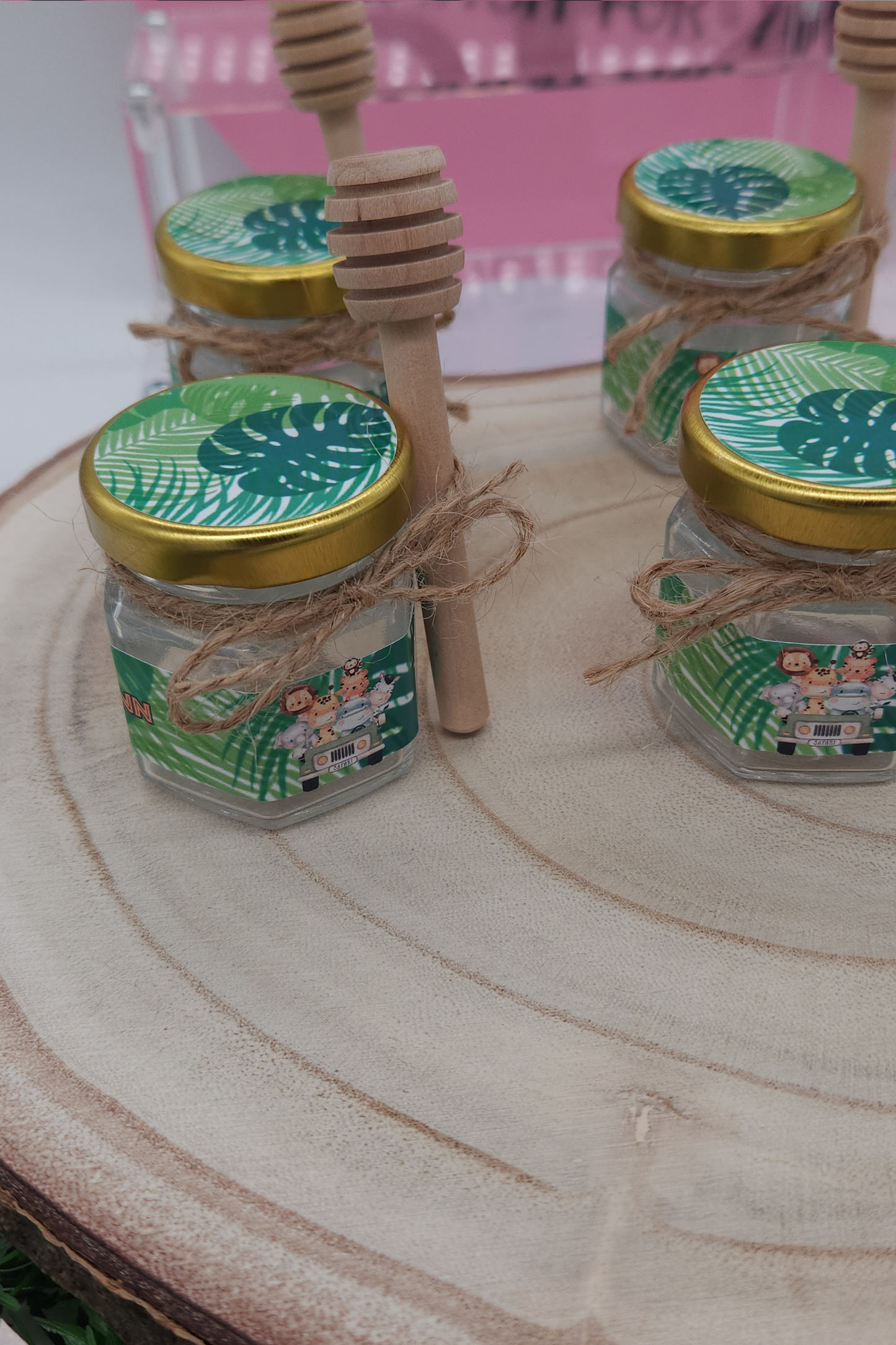 Pot en verre personnalisé avec mini chapelet ou cuillère à miel