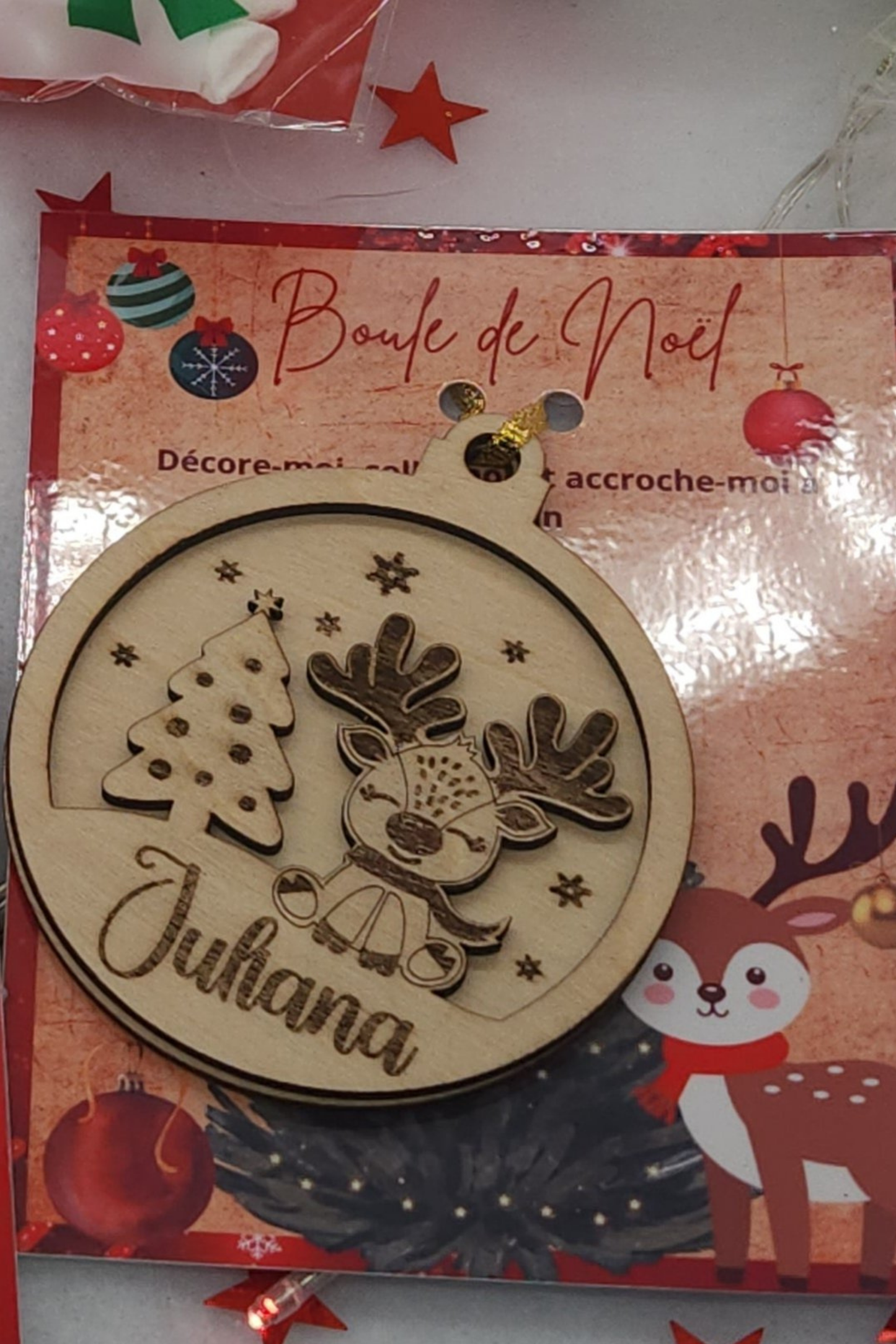 Boule de Noël en bois personnalisée