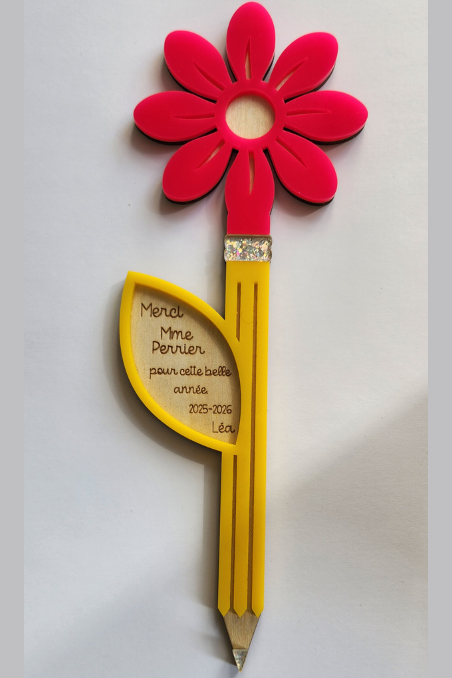 🌸 Fleur crayon personnalisée
